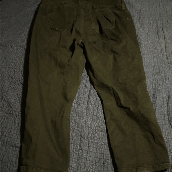 Torrid - Picture 5 of 5